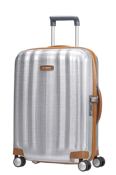 バッグ Samsonite Lite-Cube DLX Spinner 55 Samsonite LITE-CUBE DLX (Aluminium 55cm Spinner) - bag scene Hornsby
