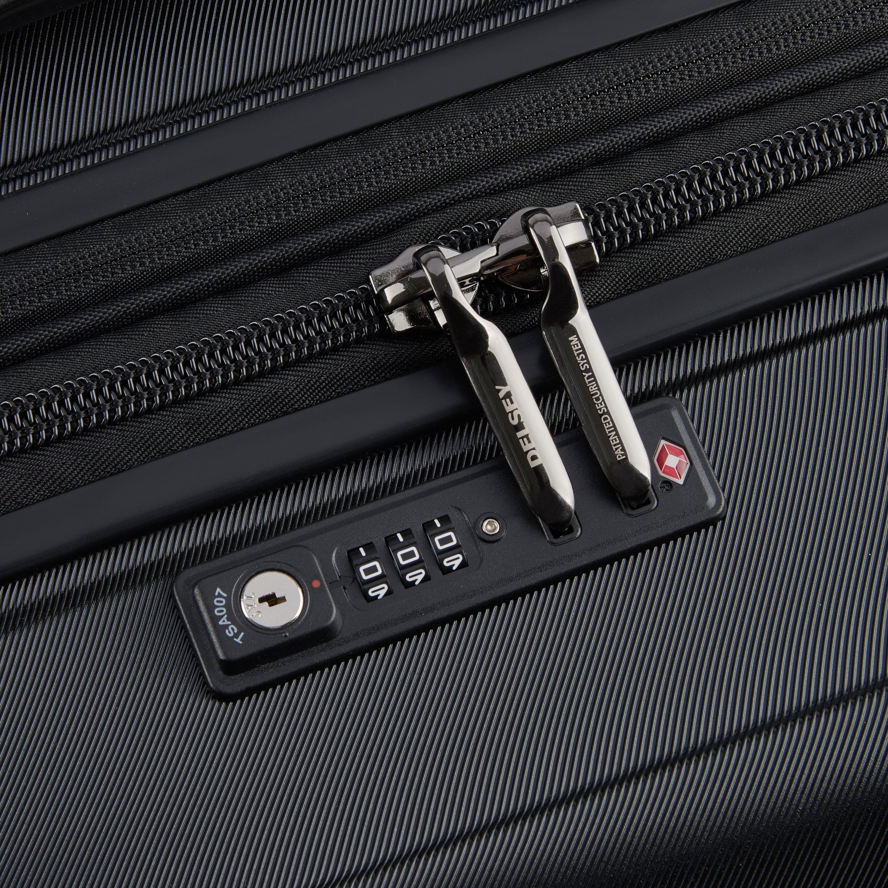SHADOW 5.0 75 CM 4 DOUBLE WHEELS EXPANDABLE TROLLEY CASE (BLACK)